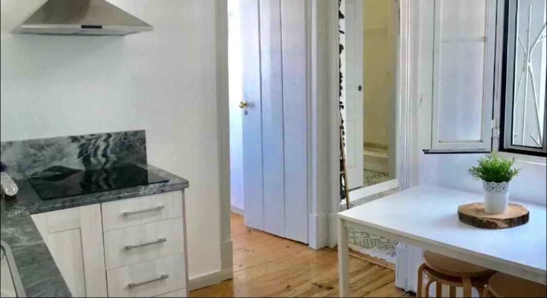 Love Inn Bairro Alto 4 Lisboa Εξωτερικό φωτογραφία